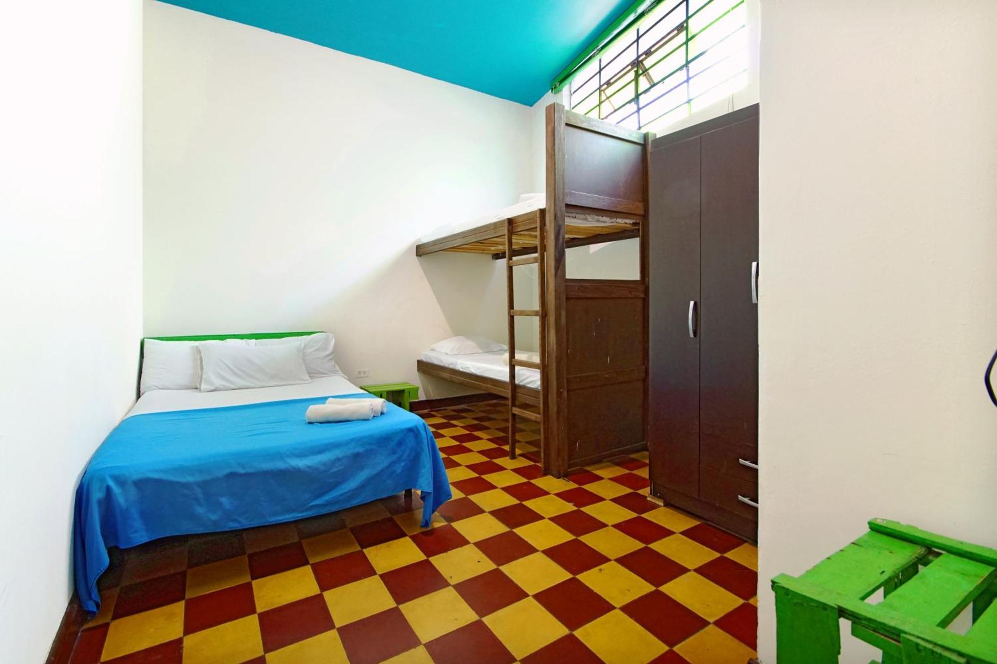 Ding-Dong Hostel Кали Экстерьер фото